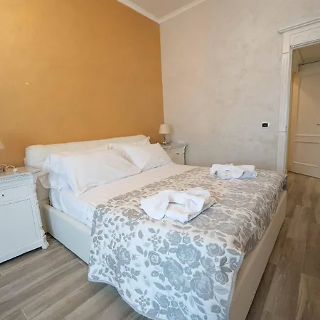 Appartement Maison Reale Centro By Dimorra Napels